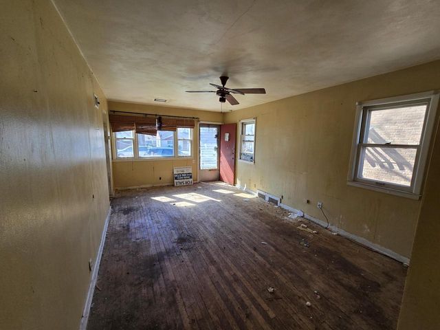 6128 N 38th STREET, Milwaukee, WI 53209