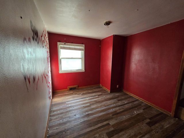 6128 N 38th STREET, Milwaukee, WI 53209