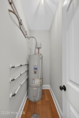 404 S Bodenheimer Street, Saint Helena, NC 28425