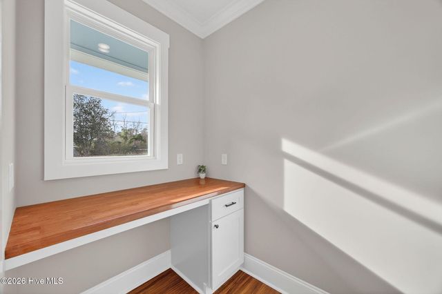 404 S Bodenheimer Street, Saint Helena, NC 28425