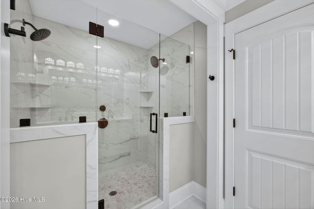 404 S Bodenheimer Street, Saint Helena, NC 28425