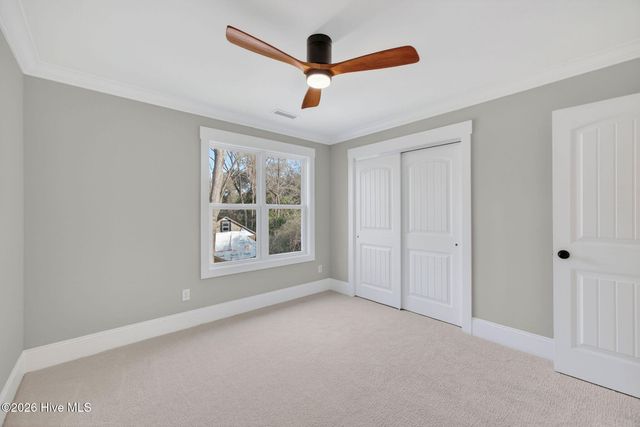 404 S Bodenheimer Street, Saint Helena, NC 28425