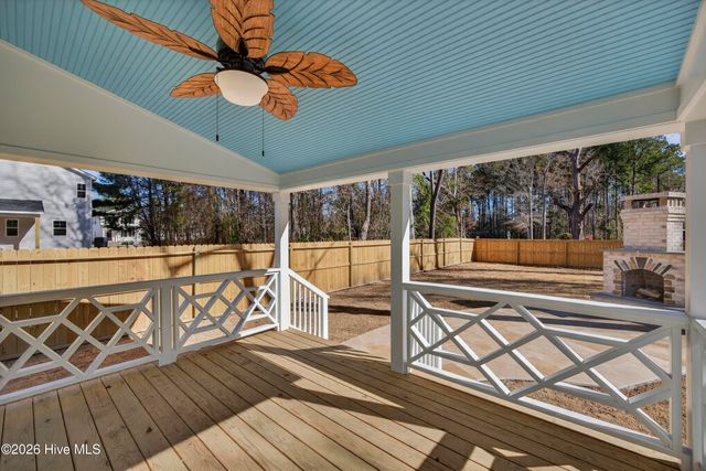 404 S Bodenheimer Street, Saint Helena, NC 28425