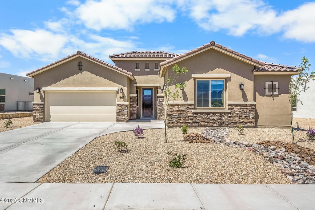 4141 Desert Falls Road, Las Cruces, NM 88011