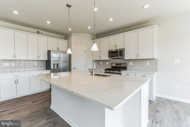 13 GOLDEN RAINTREE CT, Middletown, DE 19709