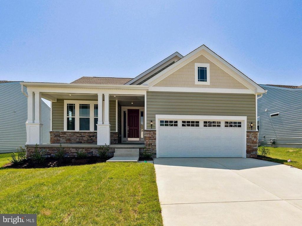 13 GOLDEN RAINTREE CT, Middletown, DE 19709