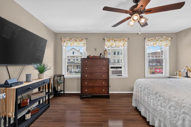14 WEST 52ND ST, Bayonne, NJ 07002