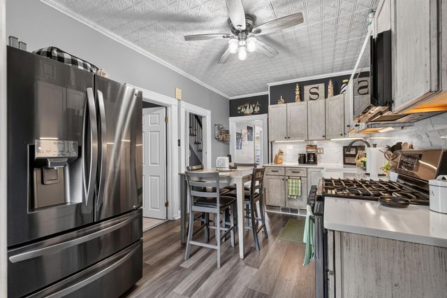 14 WEST 52ND ST, Bayonne, NJ 07002