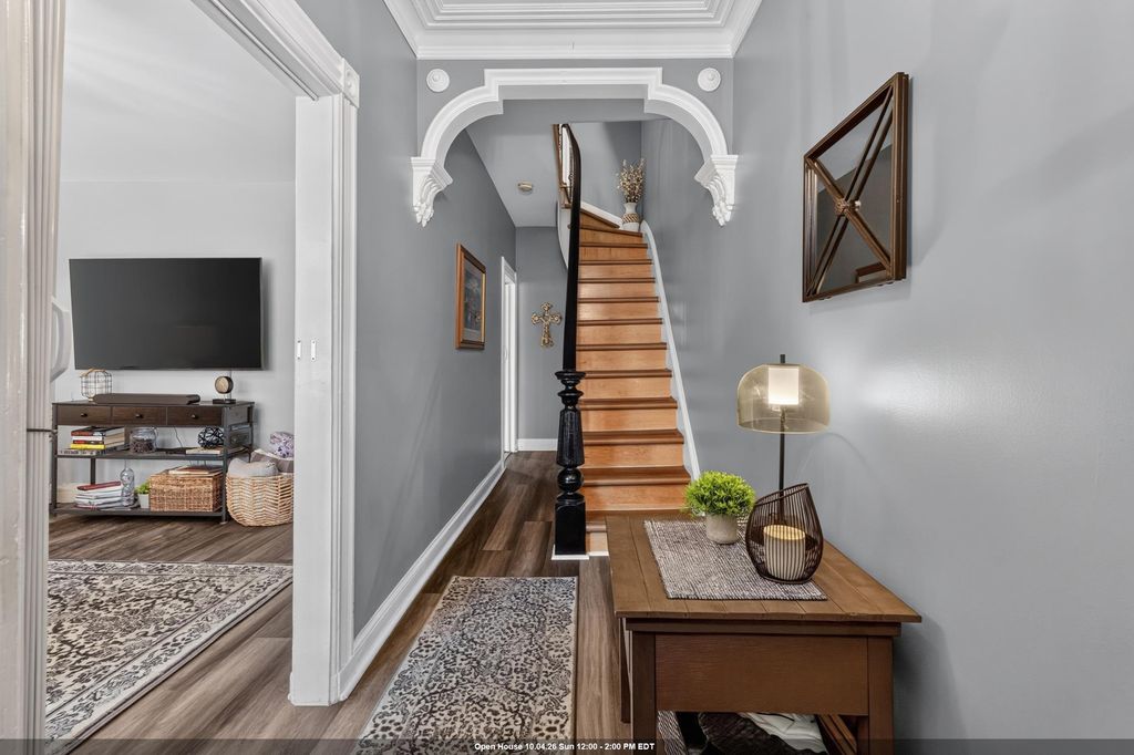 14 WEST 52ND ST, Bayonne, NJ 07002