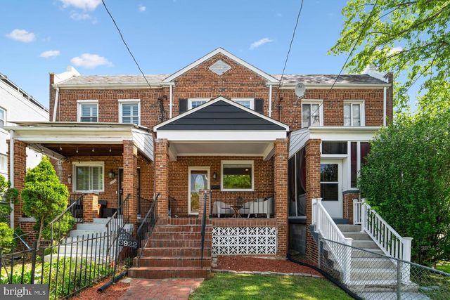 3922 Q ST SE, Washington, DC 20020