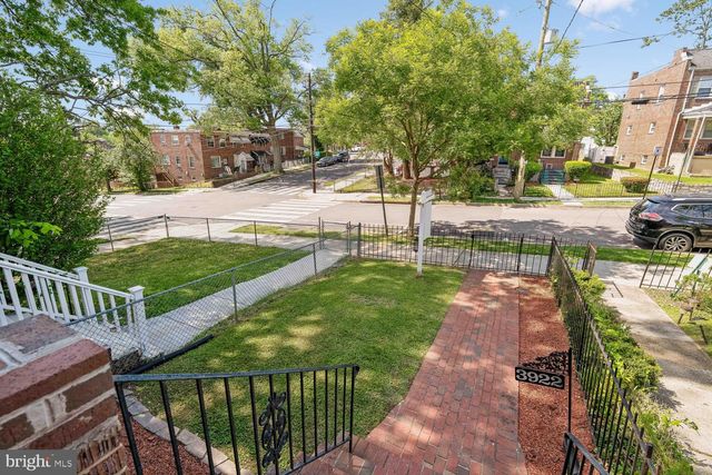 3922 Q ST SE, Washington, DC 20020