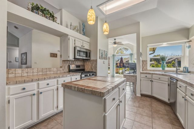 1315 Blue Jay Drive, Lewisville, TX 75077