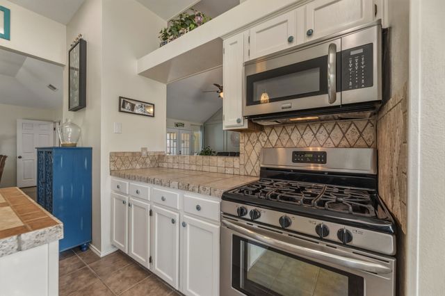 1315 Blue Jay Drive, Lewisville, TX 75077