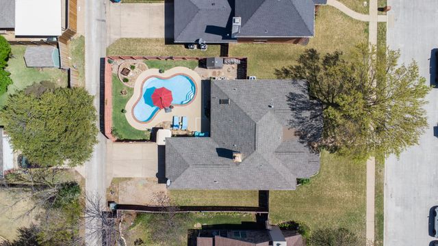 1315 Blue Jay Drive, Lewisville, TX 75077