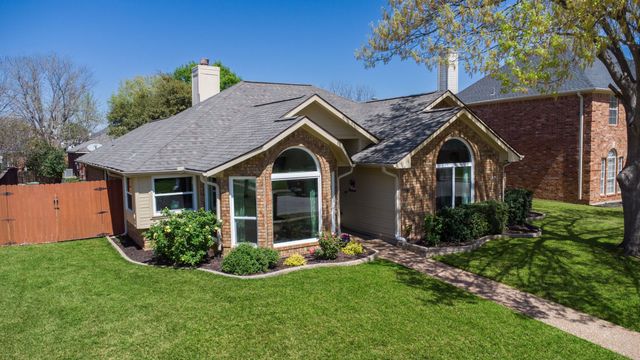 1315 Blue Jay Drive, Lewisville, TX 75077