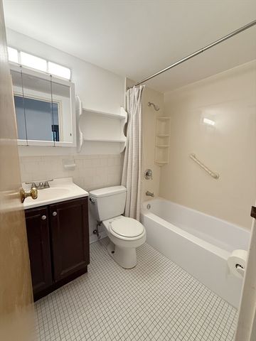 995 Massachusetts Ave 310, Arlington, MA 02476