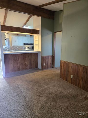 227 W Ave D, Jerome, ID 83338