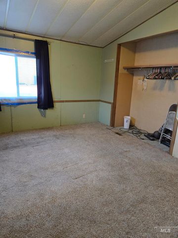 227 W Ave D, Jerome, ID 83338