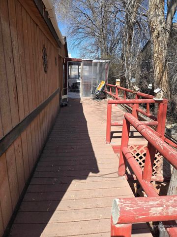 227 W Ave D, Jerome, ID 83338