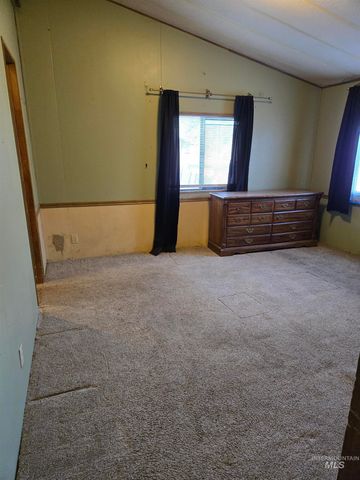 227 W Ave D, Jerome, ID 83338