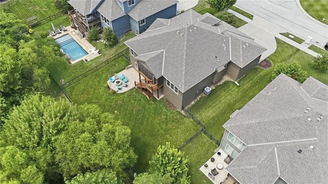 404 SE Mill Creek Drive, Lee's Summit, MO 64063