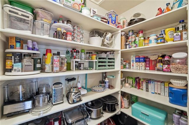 404 SE Mill Creek Drive, Lee's Summit, MO 64063