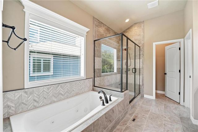 404 SE Mill Creek Drive, Lee's Summit, MO 64063