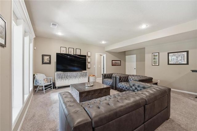 404 SE Mill Creek Drive, Lee's Summit, MO 64063