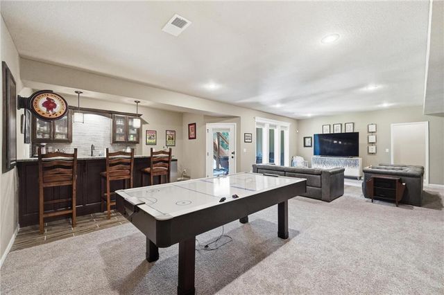 404 SE Mill Creek Drive, Lee's Summit, MO 64063
