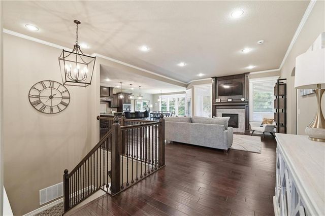 404 SE Mill Creek Drive, Lee's Summit, MO 64063