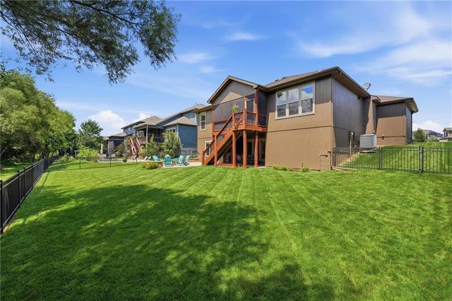 404 SE Mill Creek Drive, Lee's Summit, MO 64063