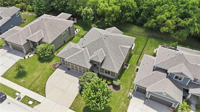 404 SE Mill Creek Drive, Lee's Summit, MO 64063