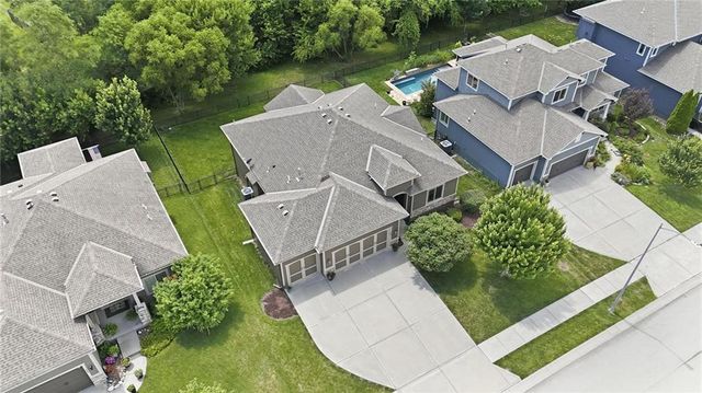 404 SE Mill Creek Drive, Lee's Summit, MO 64063