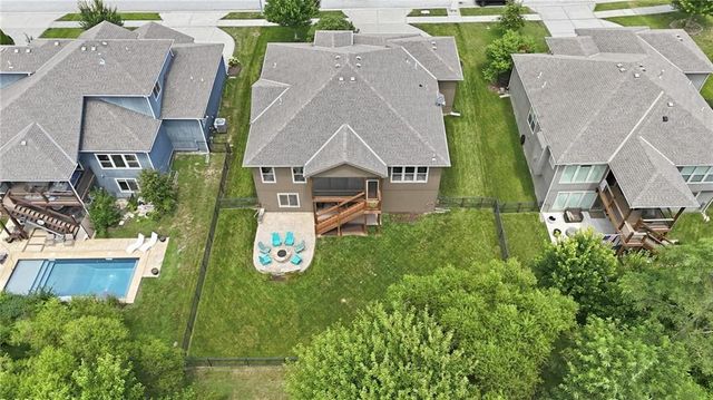 404 SE Mill Creek Drive, Lee's Summit, MO 64063