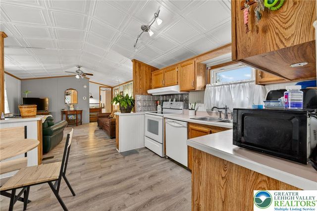 8766 Turkey Ridge Road, Upper Macungie Twp, PA 18031