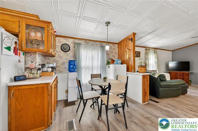 8766 Turkey Ridge Road, Upper Macungie Twp, PA 18031