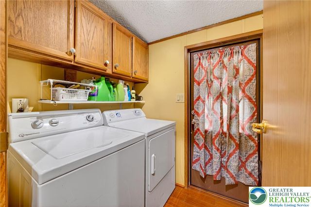 8766 Turkey Ridge Road, Upper Macungie Twp, PA 18031