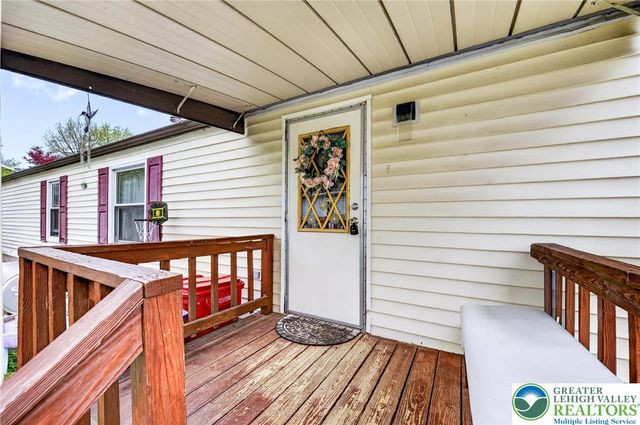 8766 Turkey Ridge Road, Upper Macungie Twp, PA 18031