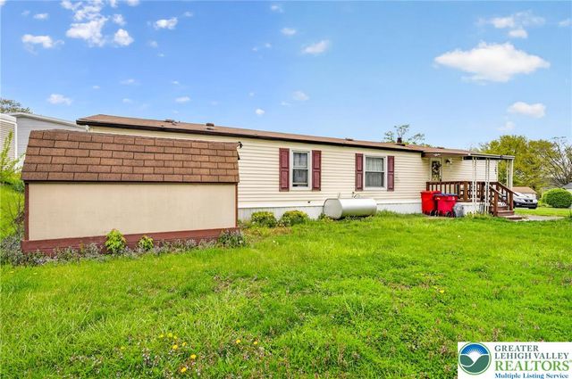 8766 Turkey Ridge Road, Upper Macungie Twp, PA 18031