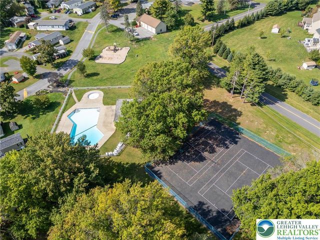 8766 Turkey Ridge Road, Upper Macungie Twp, PA 18031