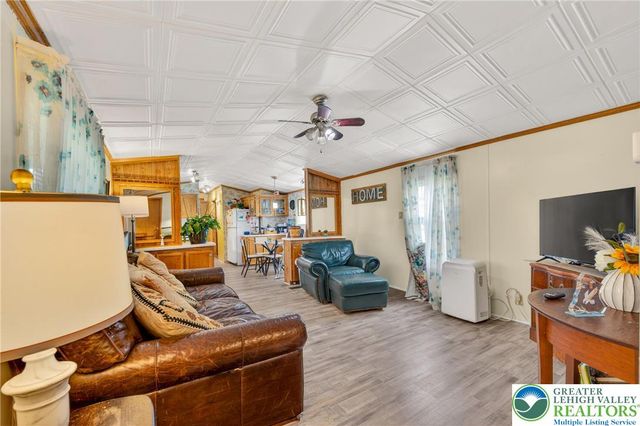 8766 Turkey Ridge Road, Upper Macungie Twp, PA 18031
