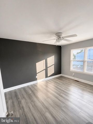 19 LAMONT CT, Sicklerville, NJ 08081