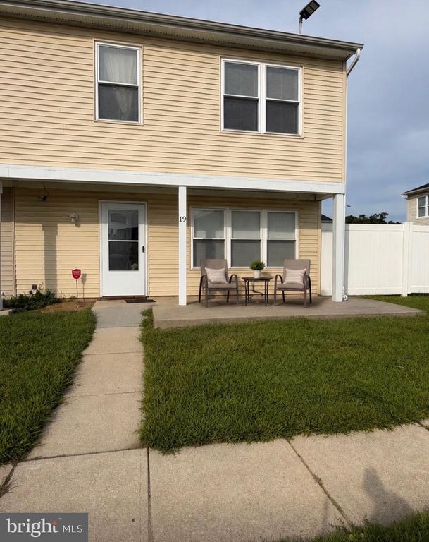 19 LAMONT CT, Sicklerville, NJ 08081