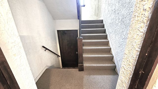 410 N Raynor Avenue 1W, Joliet, IL 60435