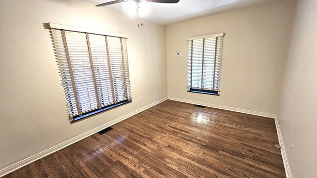 410 N Raynor Avenue 1W, Joliet, IL 60435