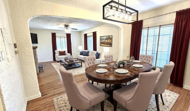 410 N Raynor Avenue 1W, Joliet, IL 60435