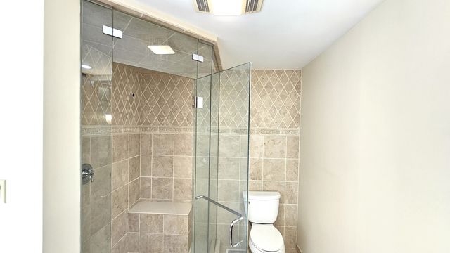 410 N Raynor Avenue 1W, Joliet, IL 60435