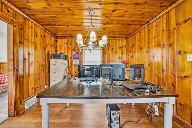 6303 Coopers Mountain RD, Martinsville, VA 24112