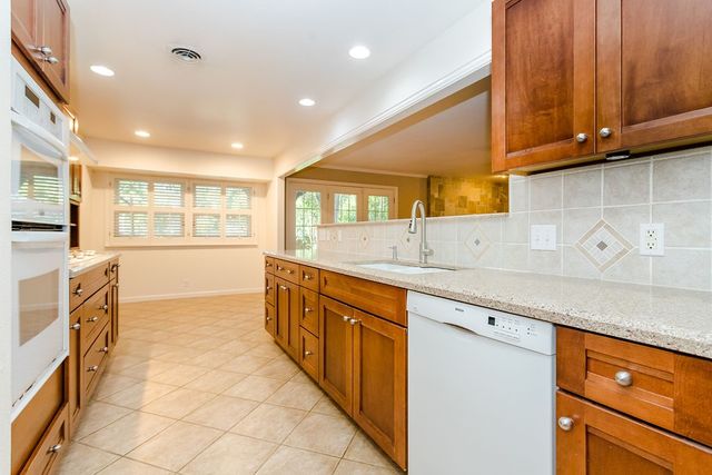 4225 Reaumur Drive, Dallas, TX 75229