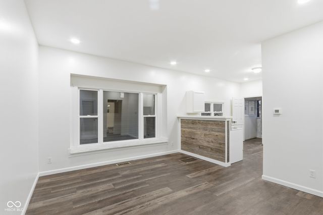 330 N Beville Avenue, Indianapolis, IN 46201